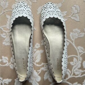 Coach Carson ballet flats size 8 NWOT white